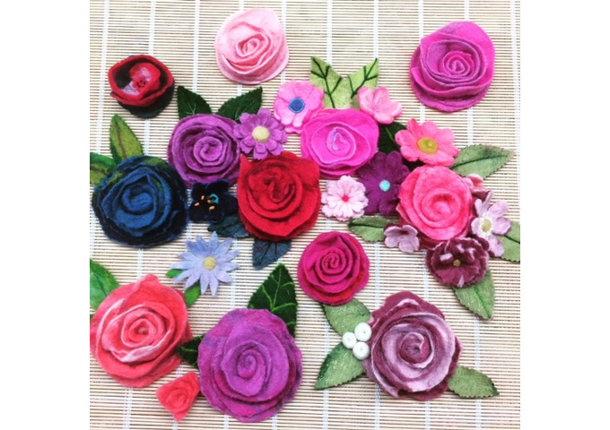 making felt flowers